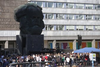 Rock am Kopp: Ahzumjot wirbt für Freundschaft und Zusammenhalt - Etwa 400 - hauptsächlich junge - Fans besuchten am Samstag das Konzert am Kopp.