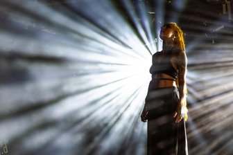 Rock auf dem Berg: Fans holen sich heiße Ohren bei Festival tief im Erzgebirge - Star in Pobershau: Die moldawische Sängerin Elena „Scissorhands“ Cataraga.