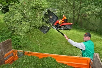 Mäharbeiten