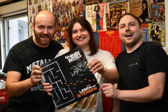 Rockband Themenwexel aus Rochlitz: Album Nummer vier ist fertig - Die Rochlitzer Band Themenwexel, (v.l.) Adi, Lisa und Uli, mit ihrem neuen Album.