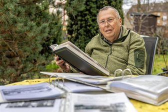 Rodewischs Ortschronist hält letzten Vortrag: „Einmal muss Schluss sein“ - Ortschronist Gerd Bertele bereitet seinen letzten Vortrag vor für den 10. April im Ratskellersaal Rodewisch. Danach wird er sich ins Private zurückziehen.