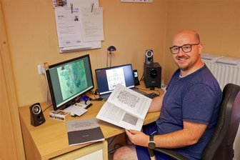 Rödlitz: Rätsel um alte Bergbaubohrung ist fast gelöst - Ortschronist Axel Höfer hat zwei Jahre in jeder freien Minute recherchiert, um dieses spannende Kapitel der Rödlitzer Historie zu beleuchten. Seit Kurzem liegt das Ergebnis vor.