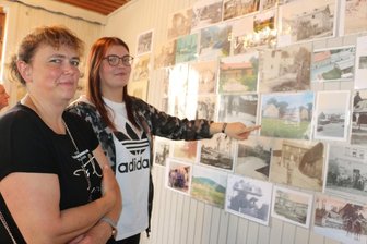 Rößnitzer Kalender für 2023 mit alten Ortsansichten bereits erhältlich - Der Rößnitzer Feuerwehrverein hat anlässlich der 725-Jahrfeier des Ortes einen Kalender für 2023 herausgebracht.