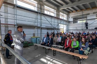Rohbau macht Sportler und Bürgermeister stolz - 
