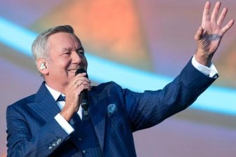 Roland Kaiser kommt nach Schwarzenberg - Schwarzenberg wird einer der Auftaktorte für Roland Kaisers Tour 2023.
