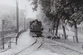 Rollbockschuppen in Oberheinsdorf öffnet am Sonntag - Hier fährt die Rollbockbahn neben der ehemaligen Schleberstraße, heute Rosa-Luxemburg-Straße.