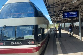 Rollende Legende „Alma“: 625 Bahnfreunde nutzen Sonderfahrten zwischen Freiberg und Großvoigtsberg kommen gut an -