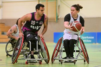 Rollstuhlbasketball-Star Helen Freeman: Von London nach Zwickau - Helen Freeman ist die neue Spielmacherin beim RB Zwickau. Hier im Duell gegen die Rhine River Rhinos.
