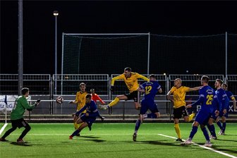 Roscher mit Doppelpack: Handwerk Rabenstein gewinnt Landesliga-Derby beim VfB Fortuna Chemnitz - Das 1:0 für Rabenstein: In der 39. Minute traf Simon Noah Roscher zum 1:0 für Handwerk. In der 69. Minute legte er das 2:0 nach.