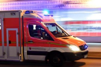 Rote Ampel überfahren: Zwei Verletzte bei Unfall -