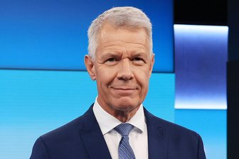 RTL-Anchorman Peter Kloeppel hört auf und geht in die USA - Peter Kloeppel, Fernsehmoderator, im "RTL Aktuell"-Studio.