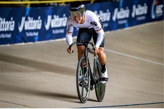 Rudolphs zweiter Streich: Pockauer gewinnt EM-Gold im Sprint - Zum Mit-der-Zunge-schnalzen: Colin Rudolph kurz nach der Zieleinfahrt auf der Bahn in Cottbus.