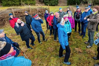 Rübenau: Zum Jahresausklang am Erzgebirgskamm auf Tour - Rund 40 Interessenten haben am Mittwoch an der geführten Wanderung in Rübenau teilgenommen. 