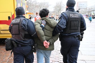 Rückgang der Straßenkriminalität um 25 Prozent: Innenstadt-Truppe in Chemnitz zieht positive Bilanz - Sorgen robust für Sicherheit in der Chemnitzer Innenstadt: die Beamten der Operativen Einsatzgruppe.