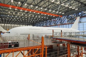 Rückkehr des A380: Warum das größte Passagierflugzeug der Welt künftig häufiger in Dresden landen wird - Der Airbus A 380 bietet auf zwei Etagen Platz für 509 Passagiere. Die Elbe Flugzeugwerke in Dresden werden künftig wieder mehr dieser Riesenflieger warten.