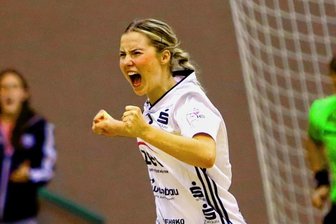 Rückkehr sorgt für besonderes Kribbeln - So kennen die Zwickauer Fans Lena Hausherr. Am Mittwoch hoffen sie aber, dass die 21-Jährige nicht zu oft jubeln kann. Denn mittlerweile läuft sie im Trikot des Bundesligarivalen Dortmund auf.