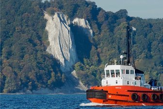 Rügener kämpfen um 200 Jahre alten Abstieg am Kreidefelsen - Bald ganz ohne Treppe zum 118 Meter tiefer gelegenen Ufer? Der Königsstuhl. Einheimische fürchten um die Erlebbarkeit der Natur.