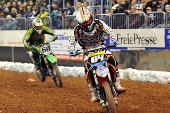 Rund 100 Fahrer bei Supercross - 