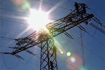 Rund 1000 Haushalte in Striegistal und Großschirma ohne Strom - Am Donnerstag hatte eine Störung an einer Freileitung den Stromausfall verursacht (Symbolbild). 