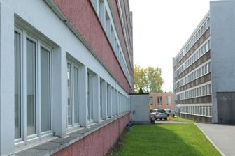 Rund 400 Eltern diskutieren über Flüchtlinge im Haus des Sports -