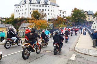 „Rund um Zschopau“: Drei Besucher erleben im Erzgebirge böse Überraschung - Das Enduro-Spektakel „Rund um Zschopau“ zieht auch immer wieder unerwünschte Gäste an.