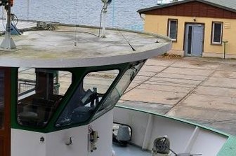 Rundfahrten noch bis zum Sonntag - Am Montag ist die Fähre "Lauenhain" schon an Land geholt worden. Fährverkehr und Rundfahrten sind noch bis einschließlich Sonntag möglich. 