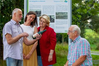 Rundweg um die Talsperre Pöhl: Informationstafeln erinnern an alte Salzquellen - 