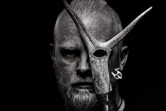 Runen-Kult für Chemnitz: Wardruna kommt zur Kulturhauptstadt auf den Theaterplatz. Wer ist das? - Unvergesslicher Norden: Wardruna-Sänger Einar Selvik.