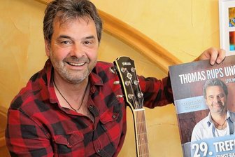 "Rups" mit neuer CD: Ex-Randfichte schwärmt von seinem Sohn - Thomas Rups Unger präsentiert Ende April im Treff Aue seine neue CD. 