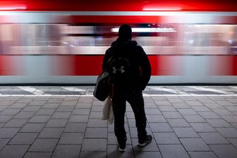 S 3 zwischen Tharandt und Freiberg ausgefallen: Drei Fahrten pro Richtung betroffen - Am Dienstagvormittag fuhren keine S-Bahnen zwischen Freiberg und Tharandt (Beispielfoto).
