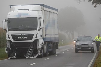 S227 bei Börnichen nach Lkw-Unfall gesperrt - 