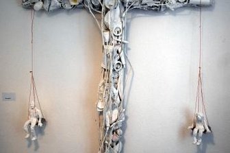 Sabine Sachs zeigt Werke in Jöhstadt - Die Installation "Was bleibt" von Sabine Sachs.