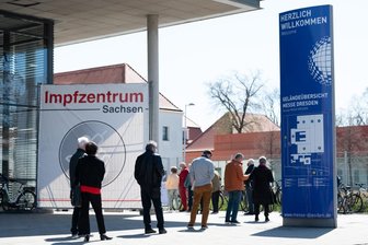 Sachsen schließt Ende Juni fast alle Corona-Impfzentren - Das Impfzentrum an der Messe Dresden ist eins von nur drei Zentren in Sachsen, die erhalten bleiben sollen.
