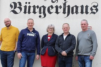 Sachsenburger sagen Ja zu Erinnerung und Geschichte - Jacob Völkel, Jörg Hilger, Claudia Behnisch, Tino Werner und Thorsten Backhaus (v.l.) sind der Ortschaftsrat von Sachsenburg und Irbersdorf.