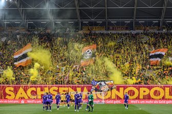 Sachsenderby Aue gegen Dynamo: Ab 10 Uhr gibt's hier noch 450 Tickets - Für das Sachsenderby zwischen Dynamo Dresden und dem FC Erzgebirge Aue gibt es noch Resttickets.