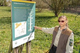 Sachsenforst-Sprecherin warnt: „Waldbrandgefahr im Vogtland steigt zu Ostern an“ - Ines Bimberg ist Waldpädagogin. Sie geht aktuell von einer Waldbrandgefahrenstufe 3 aus.