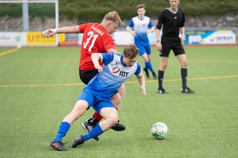 Sachsenklasse: Annaberger überrollen harmlose Döbelner in erstem Testspiel - Yehor Yukht (r.), hier gegen Döbelns Niklas Rommer, ist einer von vier A-Jugendlichen, die in die erste Mannschaft gezogen wurden.