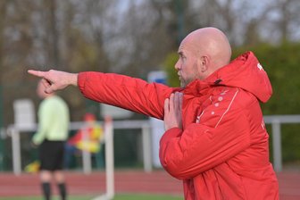 Sachsenklasse: Stollberger Fußballer verlieren unansehnlichen Kick bei Eiche Reichenbrand - FCS-Trainer Rico Knopf war mit dem Auftritt seiner Mannschaft beim SV Eiche nicht wirklich zufrieden.