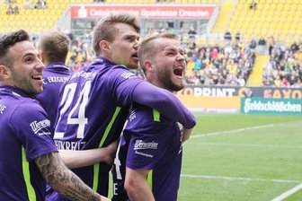 Sachsenpokal: Aue zieht mit 3:0 gegen Dresden ins Finale ein - 