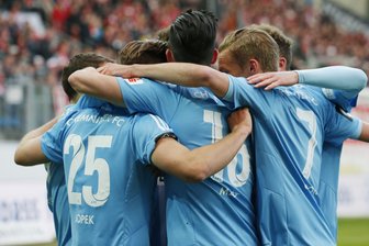 Sachsenpokal: Chemnitzer FC im Finale - Jubel über das 1:0 durch Jopek. Am Ende siegte Chemnitz 2:1 gegen Zwickau.
