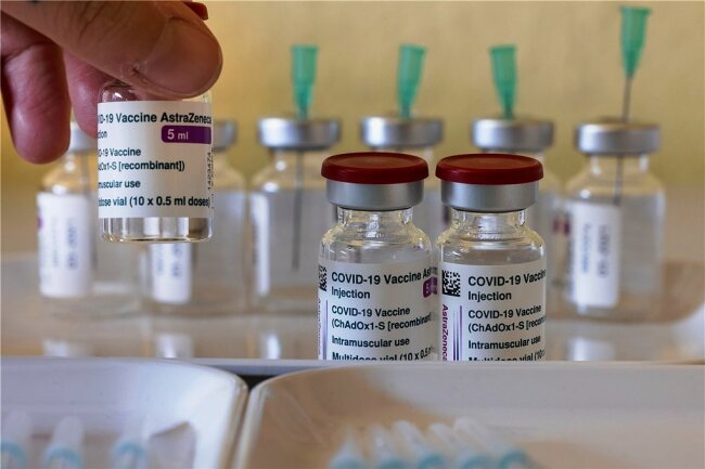 Sachsens Ärzte erhalten knapp 100.000 Impfdosen zu wenig - 