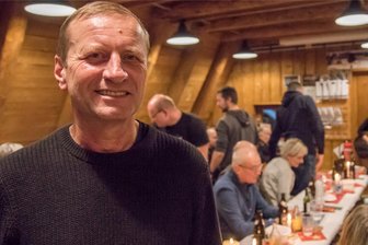 Sachsens bekanntester Tierpfleger Jörg Gräser mischt sich unter die Gäste der Olbernhauer Mettenschicht - Jörg Gräser bei der Mettenschicht in Olbernhau. Das Erzgebirge ist ihm ans Herz gewachsen.