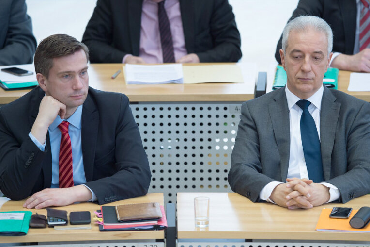 Sachsens Koalition gerät über die Landespolizei in Streit - Wirtschafsminister Martin Dulig (SPD) und Ministerpräsident Stanislaw Tillich (CDU).