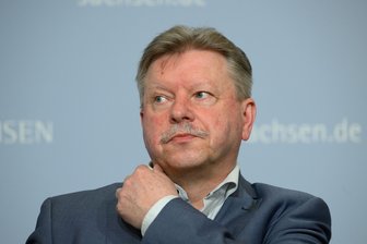 Sachsens Kommunen schließen erstmals Jahr mit Milliardendefizit ab - Sachsens Städte- und Gemeindetagspräsident Bert Wendsche.