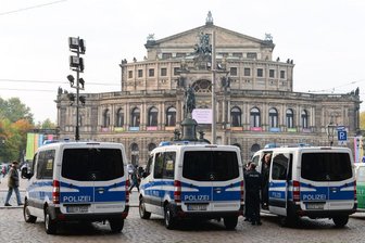 Sachsens Polizei soll 2000 Stellen mehr erhalten als bisher geplant -