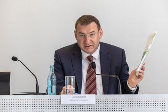Sachsens Schuldenbremse ausgebremst - oder doch nicht? Was Rechnungshofpräsident Michel zur Grundgesetzänderung sagt - „Die Abkehr vom Prinzip der Schuldenbegrenzung ist der falsche Weg“: Sachsens Rechnungshofpräsident Jens Michel.