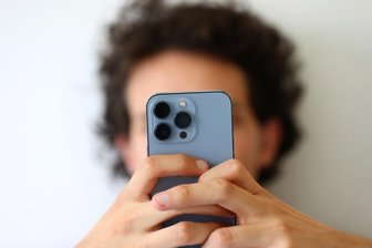 Sachsens Zoll warnt: Neue Betrugsmasche mit Paket-Zustellnachrichten -