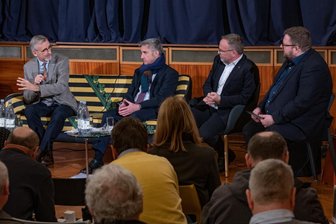 Sachsensofa in Augustusburg: Diskussionsabend gut besucht - v.l.n.r.: Armin Schuster, Frank Richter, Dirk Neubauer
