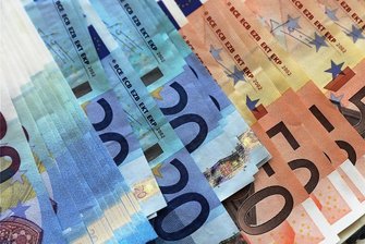 Sächsische Aufbaubank: Bisher flossen 98 Millionen Euro Coronahilfen in das Erzgebirge - An Firmen im Erzgebirge wurden schon 98 Millionen Euro Coronahilfen als Abschlags- und Direktzahlungen ausgereicht.
