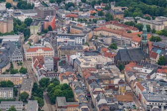 Sächsische Küche, gute Nachrichten, Filmdrehs: So soll Zwickau attraktiver werden - Zwickaus Innenstadt mit Gewandhaus, Rathaus und Dom kann sich sehen lassen. Das müssen jetzt nur noch die Zwickauer selbst begreifen.